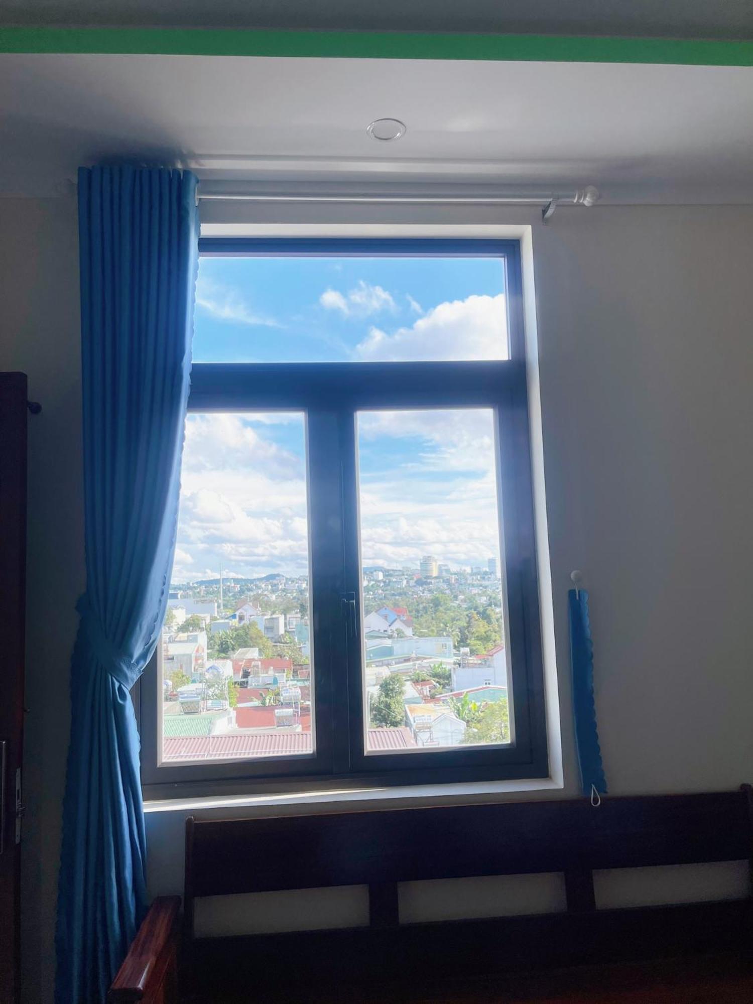 Anh Tuan Hotel & Coffee - Pleiku, Gia Lai Buitenkant foto