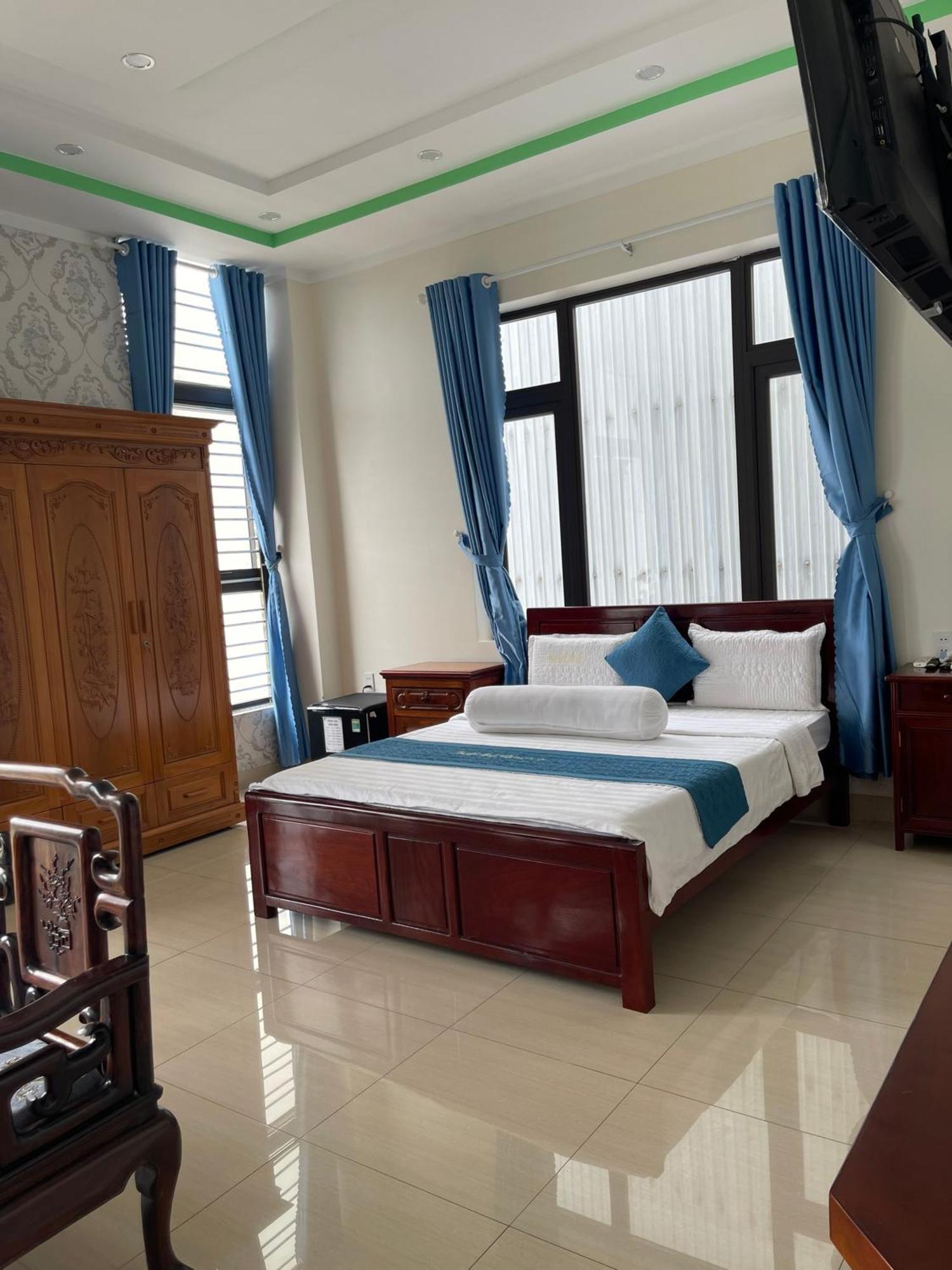 Anh Tuan Hotel & Coffee - Pleiku, Gia Lai Buitenkant foto