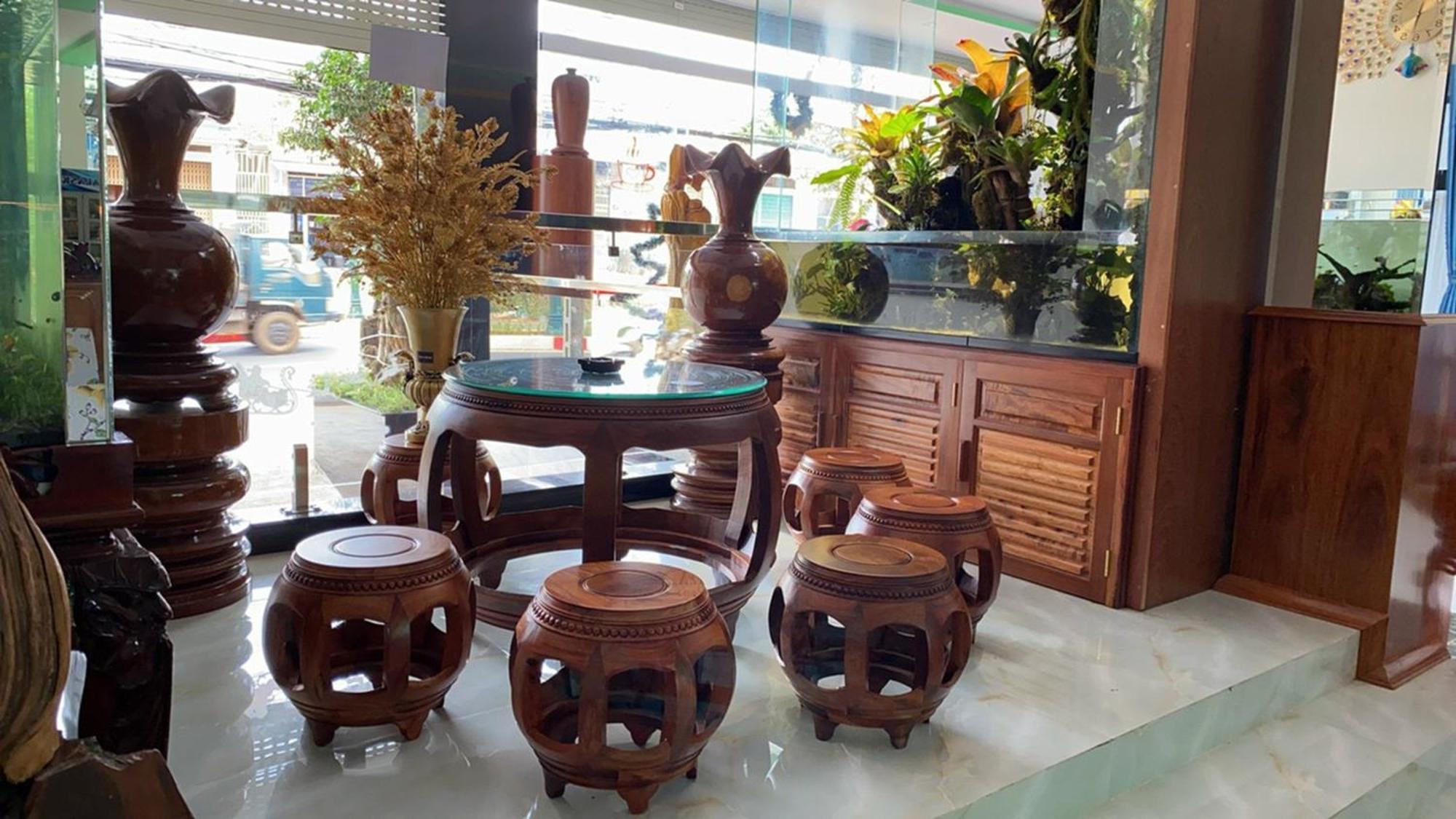 Anh Tuan Hotel & Coffee - Pleiku, Gia Lai Buitenkant foto
